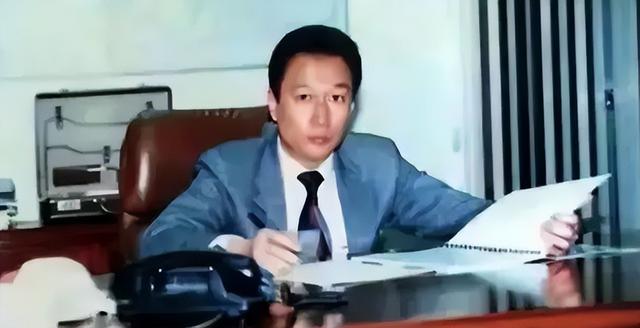 中国人是真吃这套！富士康日进万人，早忘了郭台铭赏饭吃的真相