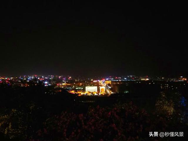 中国真正的冬暖夏凉天花板城市，很多人以为是昆明、大理和贵阳！