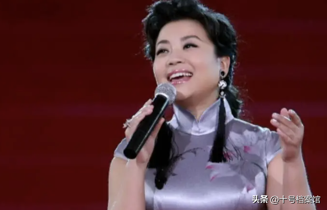 世上没有后悔药，57岁不婚不育靠"男闺蜜"陪伴的张也，原形毕露了