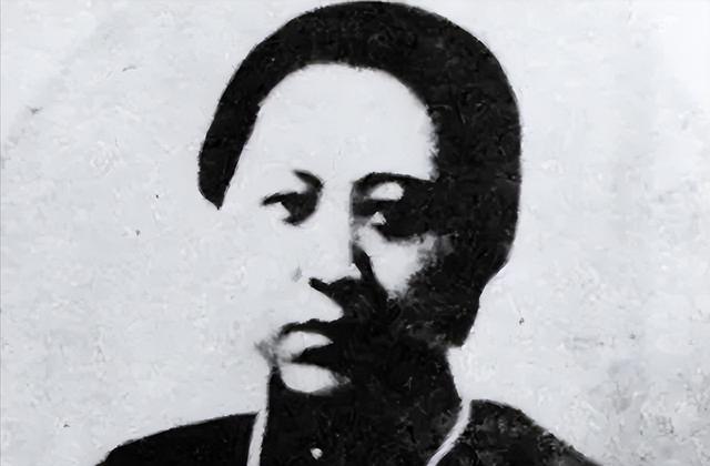 1915年，军阀王德庆娶了15岁的少女当妾室	，两年后王德庆身亡