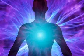 心念是宇宙中强大的力量，默默吸引与之相应能量图片