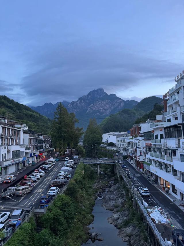 徒步三山五岳：安徽黄山！