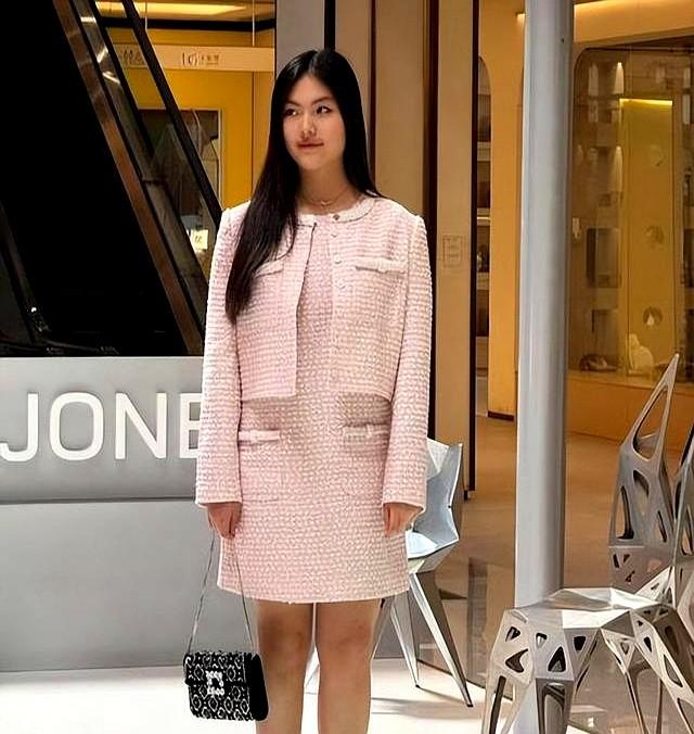 李湘风波再升级、被曝泰国求子只是冰山一角，11年前怀二胎被扒