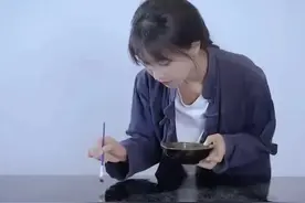 起诉、改名、断更！与资本硬刚了3年，归来的李子柒找不到对手！图片