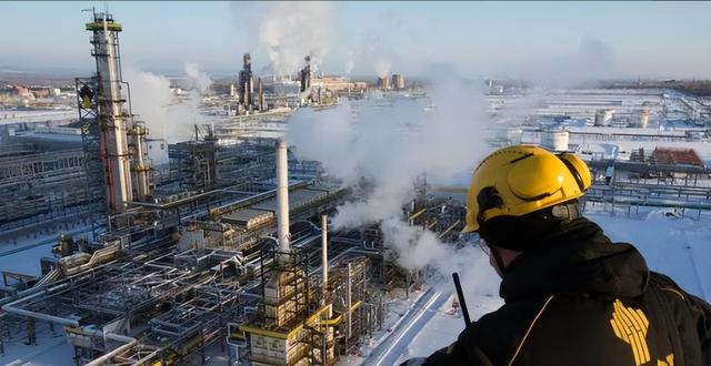 俄石油收入创五月新低！5.7万亿赤字压顶，财政扛得住吗？