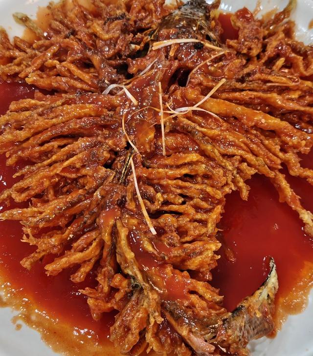 这座火车拉来的牛肉板面城，大多人都没怎么玩过