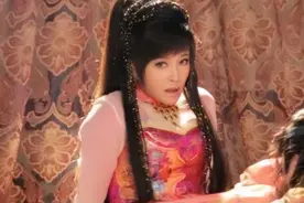 一把年纪，还要装嫩，看看娱乐圈喜欢硬凹少女的明星都有哪些图片