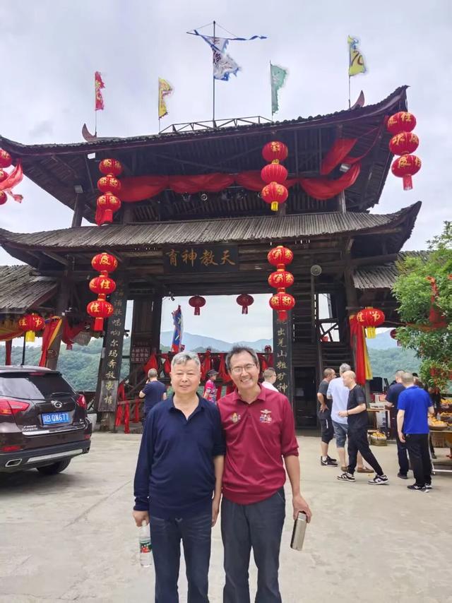 “穿上军装守国门，脱下军装守乡土”：老战友的北川情结