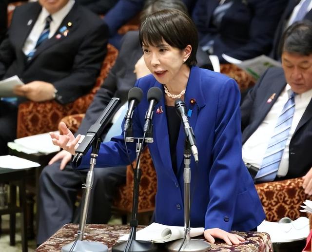 日要求中国马上撤回！中方强势回应，解放军4艘万吨大驱上场