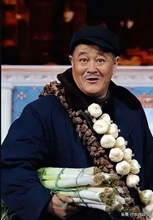 67岁赵本山近况曝光，断崖式衰老认不出来，大肚腩抢镜胖一大圈
