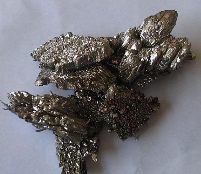 浅谈稀土元素钐，仅仅这一种被卡，就能废掉美军8成的战斗力？