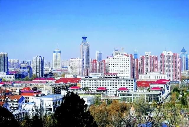 中央下一个“青岛”已确定？烟台、潍坊落榜，这座黑马城市呼声高