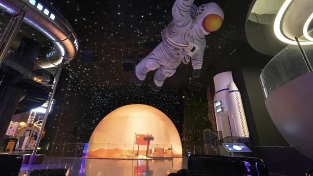 戏剧入凉山 集章寻“火”踪！——西昌火把广场的奇幻开关已触发 快来打卡~