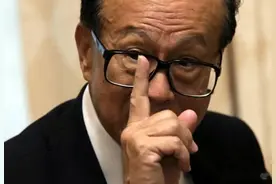 豪门继承人李思德：被李嘉诚藏起来22年，一露面便继承700亿财产图片