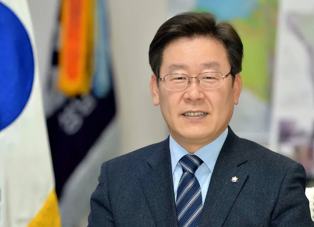 李在明确定缺席我国阅兵后，我国有一个特殊安排，反将韩国一军