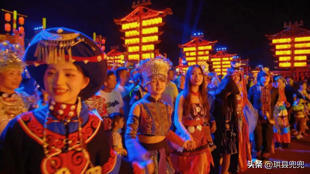 南丝绸之路不夜城火把节周末来袭，火把节+水枪战，冰火两重天！