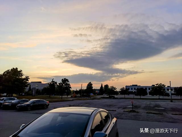 欣赏加拿大安大略省的日落晚霞