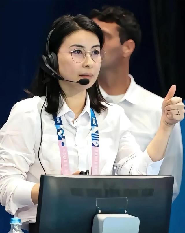 摊牌了！结婚13年，郭晶晶再次迎来喜讯，原来霍震霆当年没说错