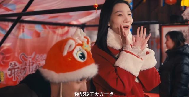 她是天生丽质的美女演员，嫁给军委副主席之子，离婚后成知名画家