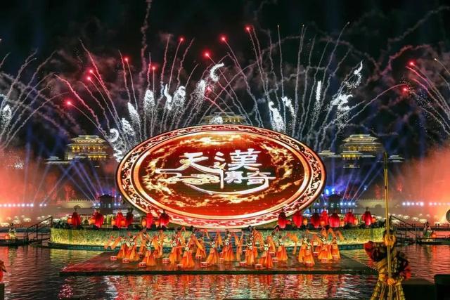 躲进“天然空调房”，西安出发1h直达，溶洞、草甸、音乐汇全都有！