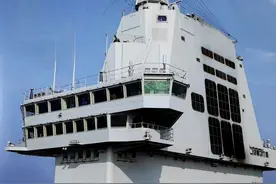 外媒称我国下一艘核动力航母舰岛只有20米长，真的还是假的？图片