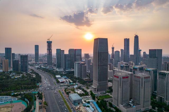 奥体西路和二环东路 谁是济南当下第一南北黄金大通道