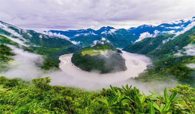 墨脱：十年蝶变，“秘境莲花”绽放旅游富民新画卷