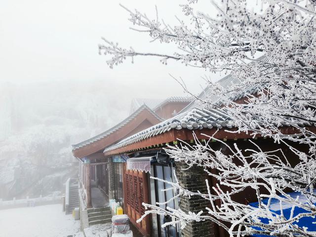 冰雕玉琢 云上仙宫