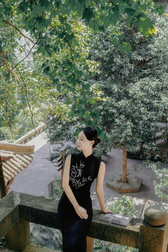 红墙绿荫，与女皇共赴一场夏日国风之约