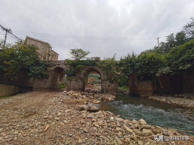 偏远乡野中寻找一个古寺遗址，探险一个深邃溶洞