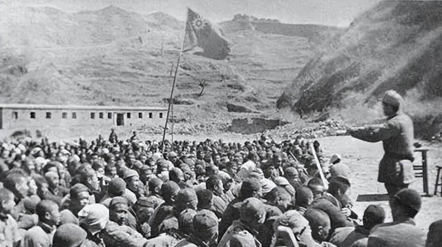 49年北平解放，毛主席接见四野将领，见一熟人惊呼：你当副军长了