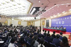 今年，力争再扩招2万人！图片