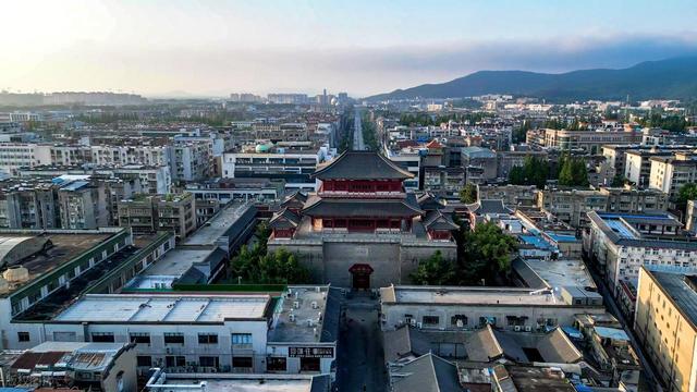 湖北省的下一个“武汉”，被称为一座黑马城市，交通优势不输郑州