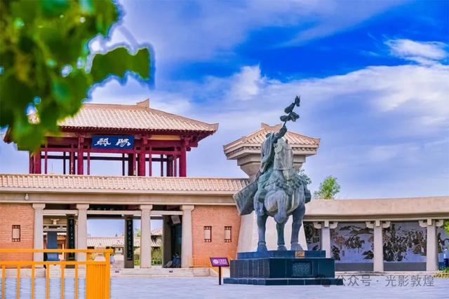 阳关玉门关旅游区风轻云淡正是秋游好时节
