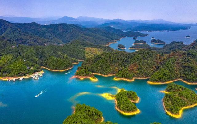 中国最美的两个人工湖，一个在安徽，一个在浙江，你去过吗