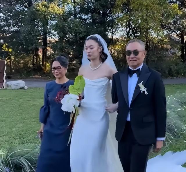 霍启仁妻子家世曝光，是泰国首富，与霍家门当户对，比郭晶晶不差