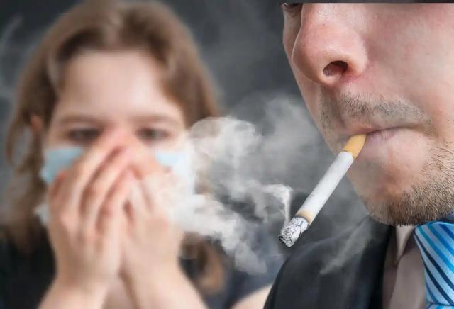 上了年纪要戒烟吗？医生提醒：过了55岁，日常吸烟牢记8不吸