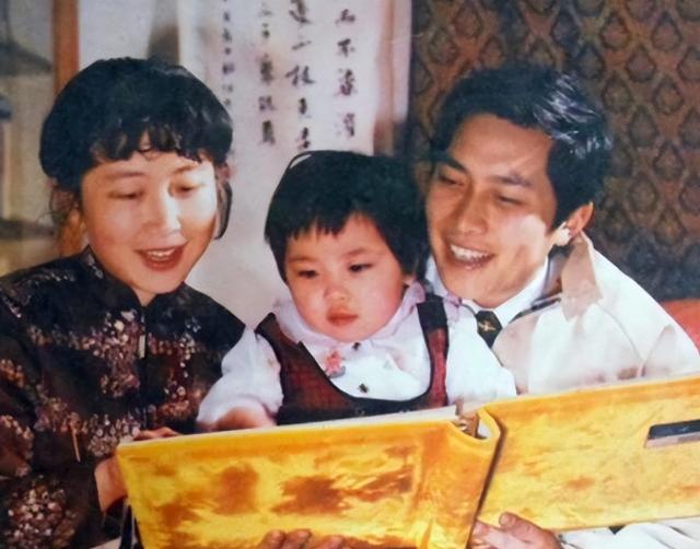 唐国强也没想到，走了35年的前妻，意外让两个残疾儿子承受了恶意