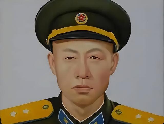 1949年，吴富善回到阔别多年的老家，嫂子上下打量：你是三弟？