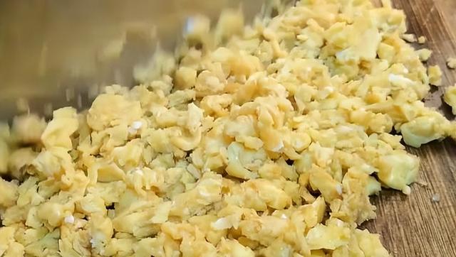 7 号就立冬了，立冬多吃这馅的饺子，散寒止痛、和胃理气，且比白菜萝卜还鲜，多吃不长肉，太香