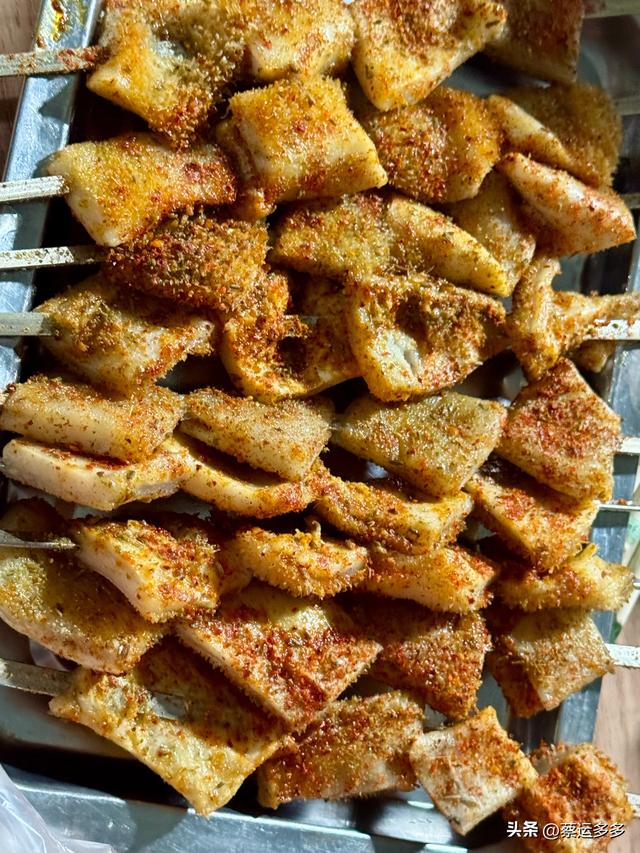 努尔加的七彩丹霞壮美如油画