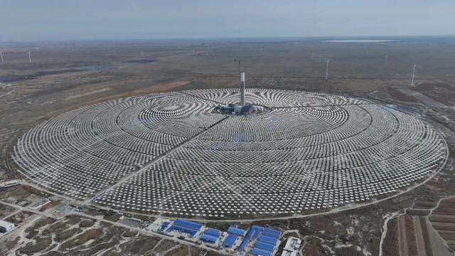 140万千瓦！吉林“超级镜子”发电站高清大图来了