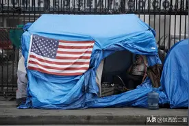 在美国没有保险，看一次病就会倾家荡产？资本是如何裹挟美国的？图片