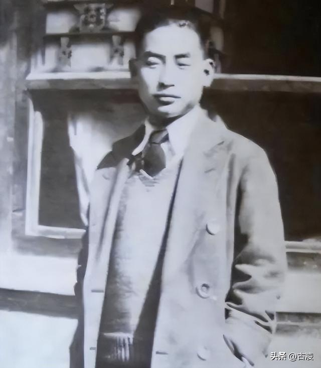 薄一波的两位亲家，一位开国将军，另一位官至副国级，分别是谁？