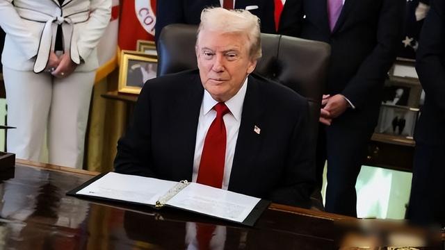 特朗普降价救药局？波音逃过刑事判，AI圈钱引争议