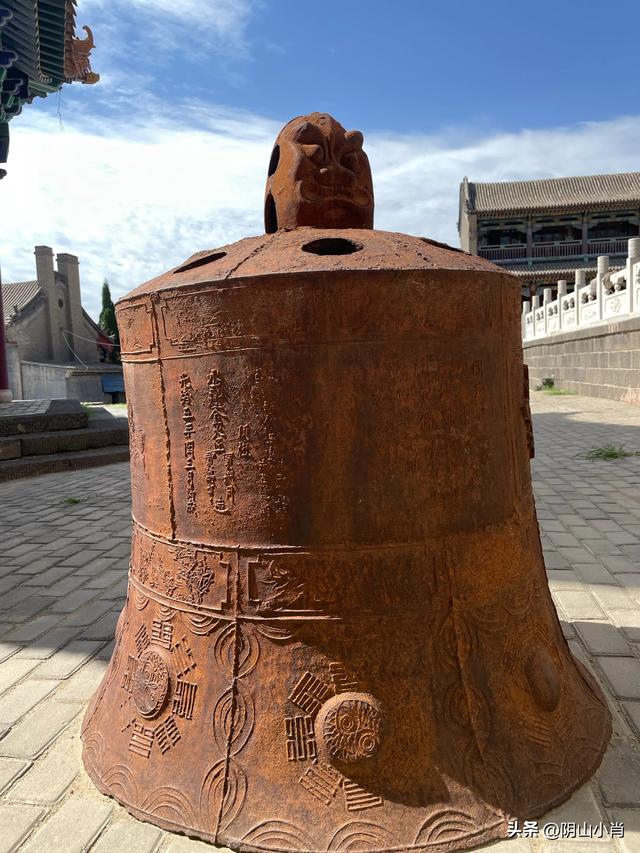 行摄包头市东河区妙法禅寺（吕祖庙）内一些珍贵的文物遗存