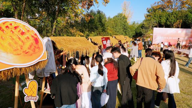 组图：逛市集、品美食、淘文创！咸安面里花园冬日市集温暖来袭