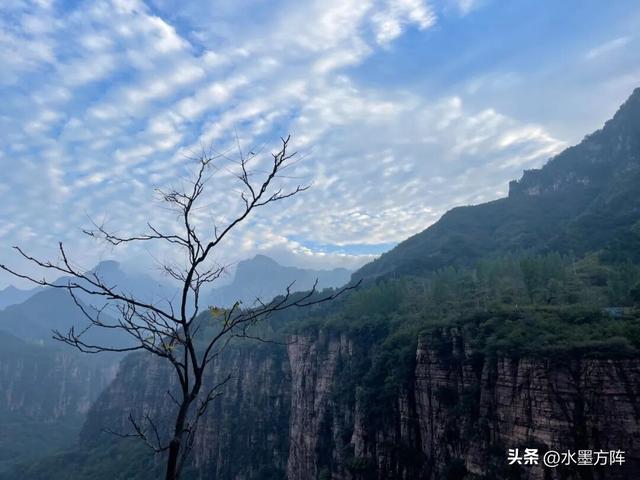 “自然观”名家采风与北京方阵艺术太行山写生基地挂牌