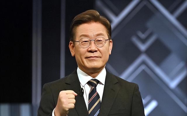 李在明终于等来了北京的回复，中方给出的2个字，让他放心了