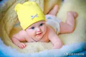 生娃后怎么发朋友圈分享喜悦？这样发！感动朋友圈。图片